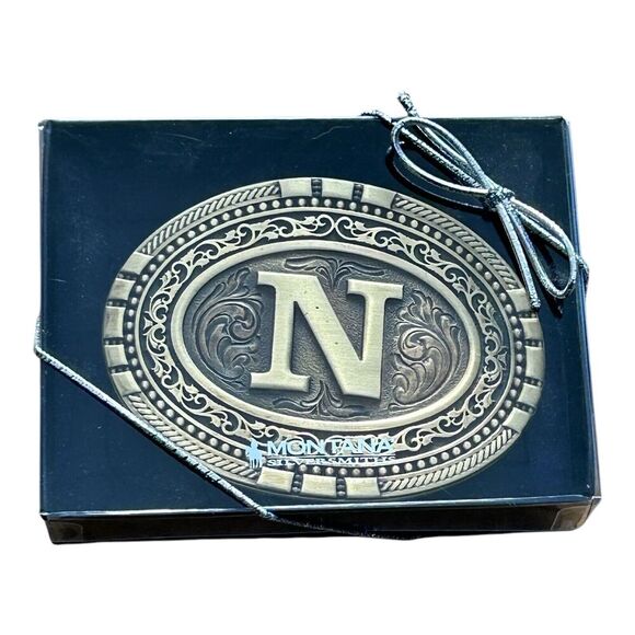 Montana Silversmiths Oval Brass Cast Filigree Initial N Belt Buckle Rope Border - Picture 2 of 4